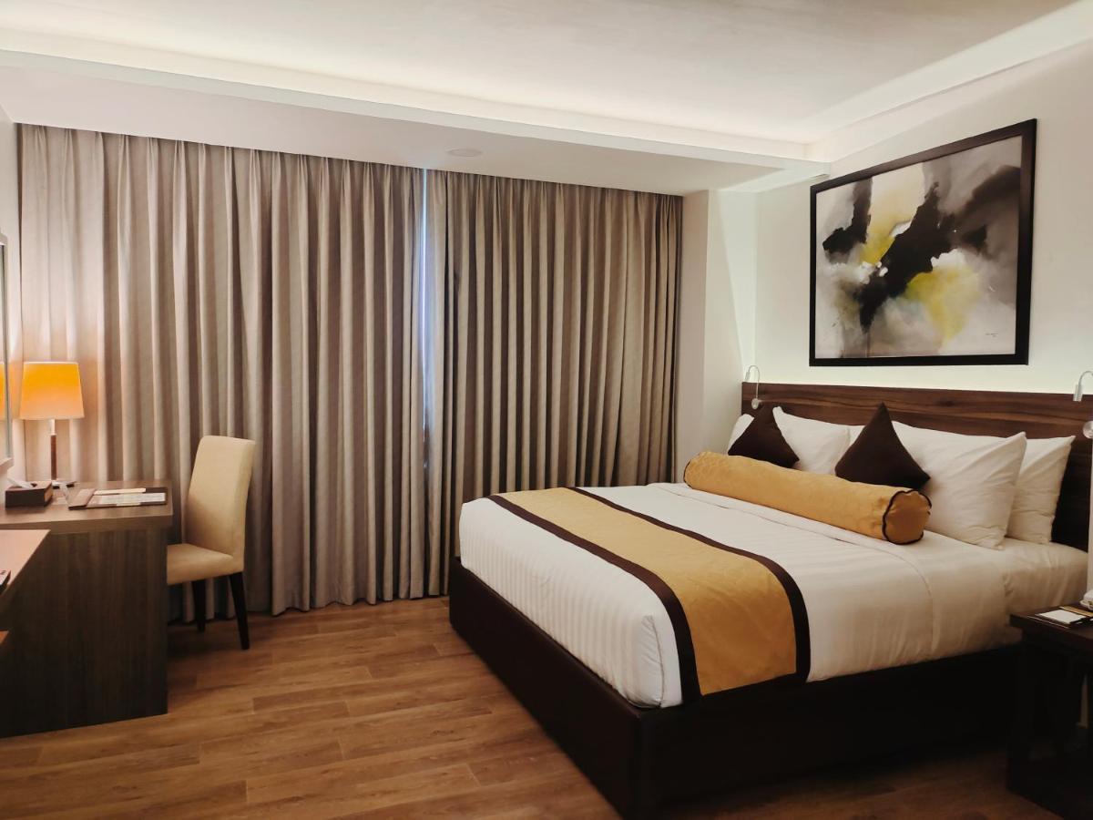 Hotel Marciano Calamba  Ngoại thất bức ảnh