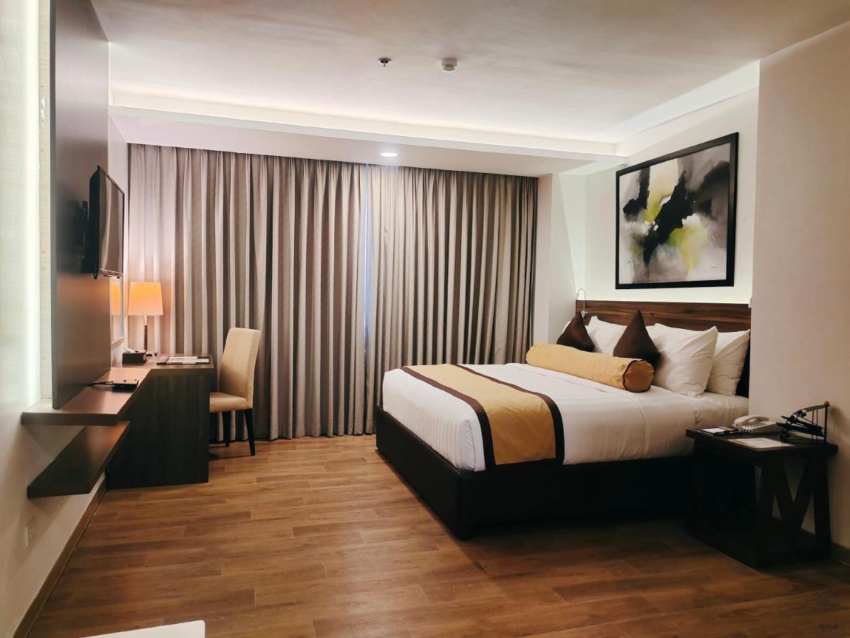 Hotel Marciano Calamba  Ngoại thất bức ảnh