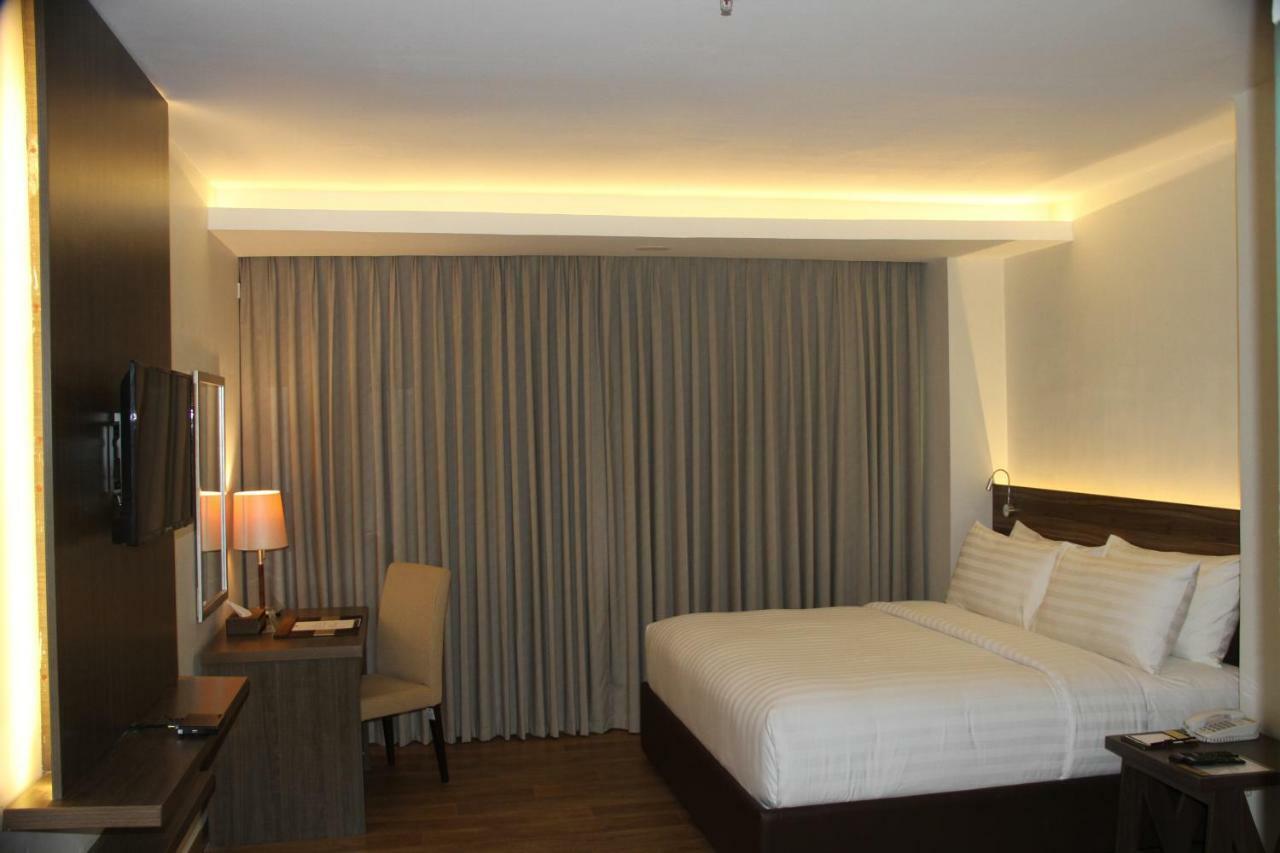 Hotel Marciano Calamba  Ngoại thất bức ảnh